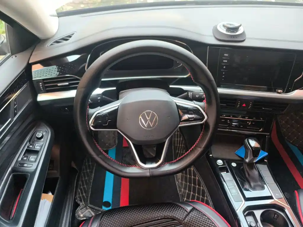 Volkswagen Passat 2023
