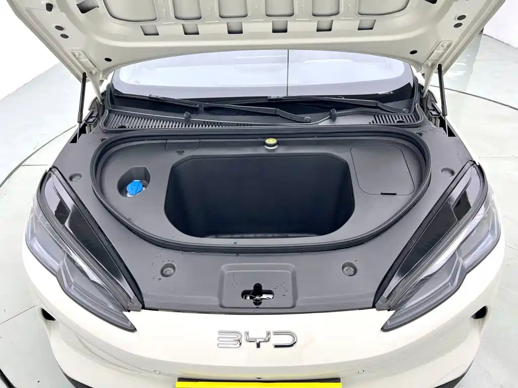 BYD Seal 06 2025 — фото 16