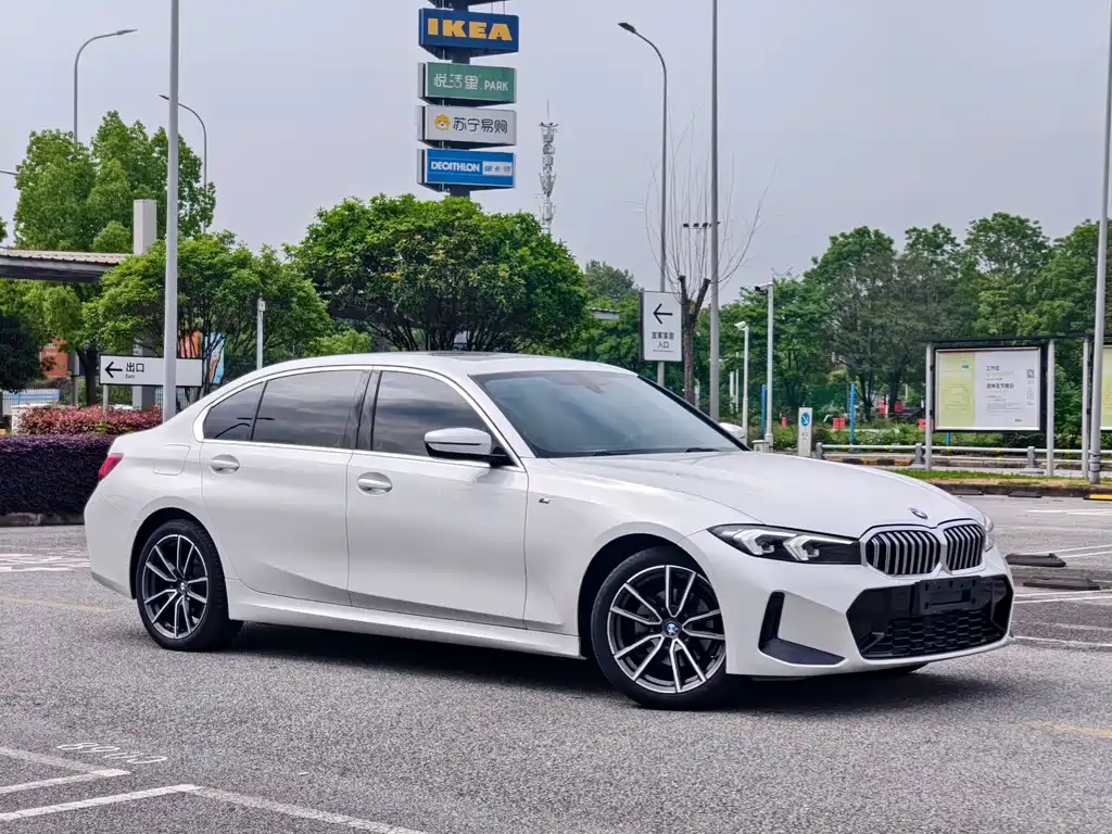 BMW 3 Series 2023