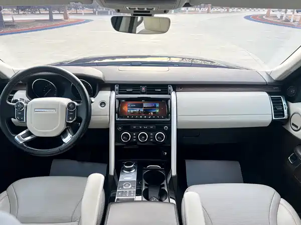 Land Rover Discovery 2017