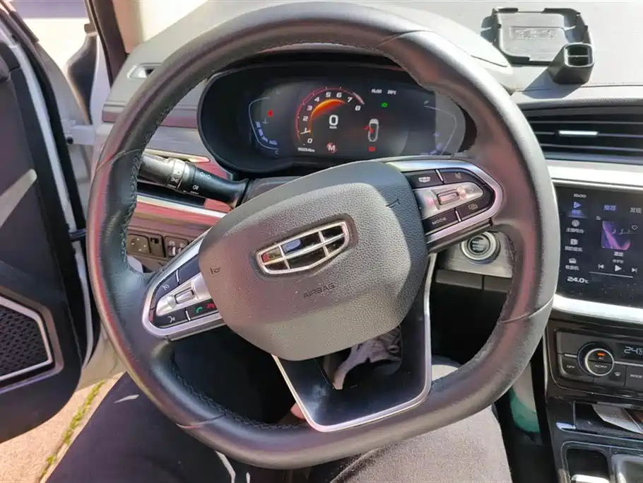 Geely Emgrand GS 2020 — фото 15