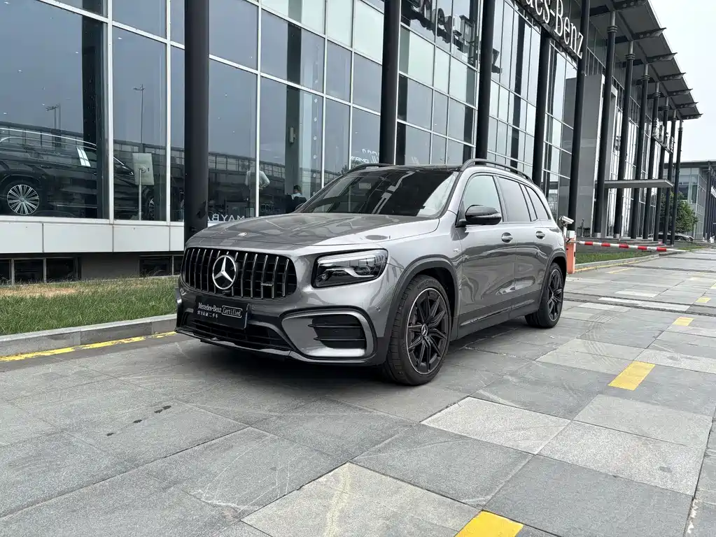 Mercedes-Benz GLB AMG 2025