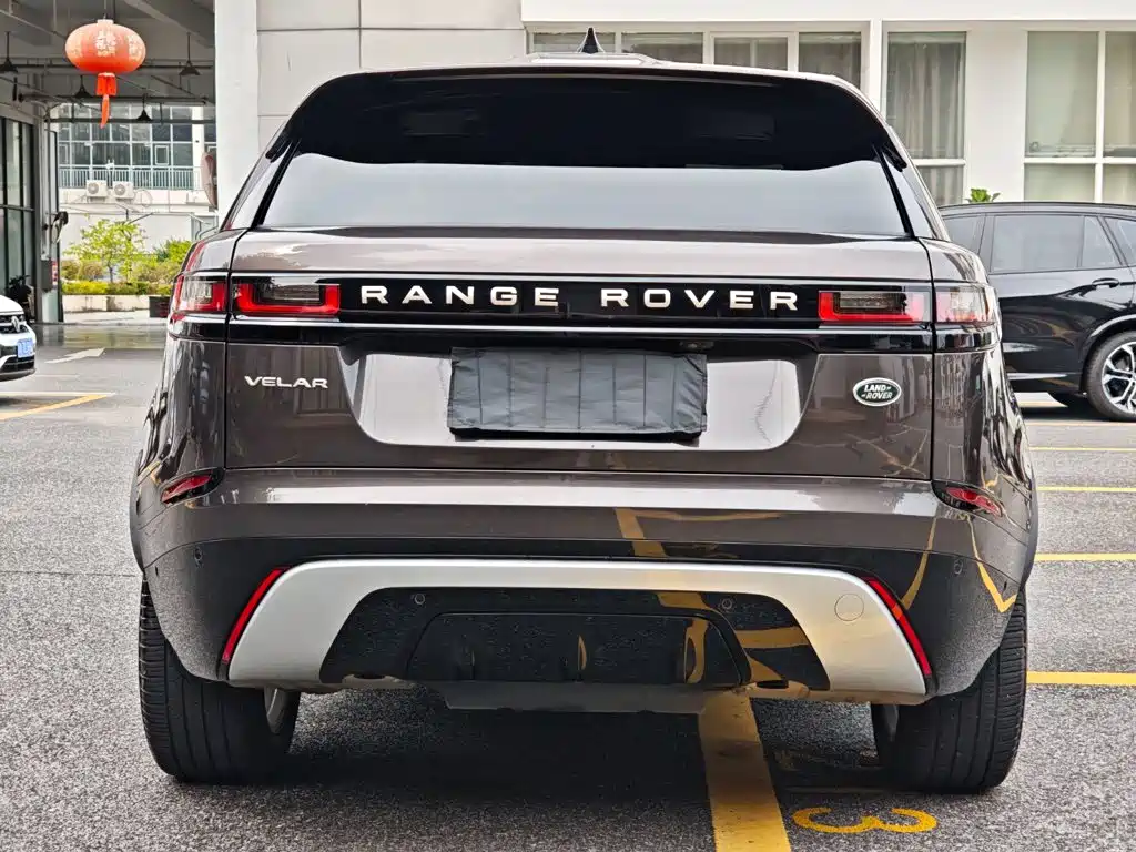 Land Rover Range Rover Velar 2023 — фото 6