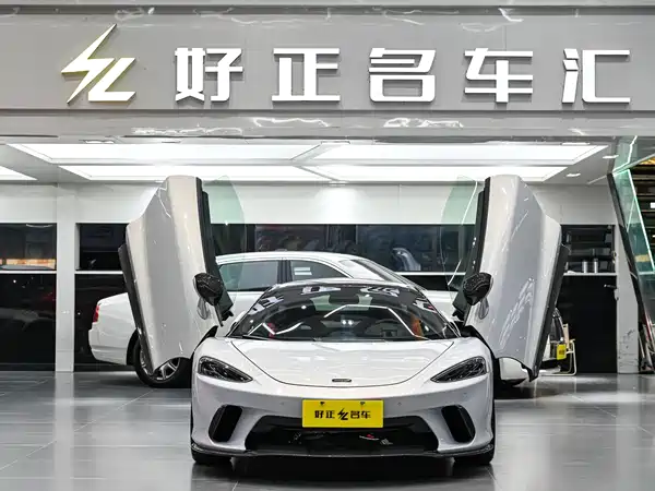 McLaren GT 2021