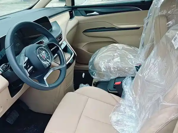 Buick GL8 2025