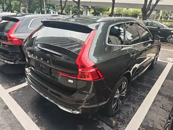 Volvo XC60 Plug-In Hybrid 2022