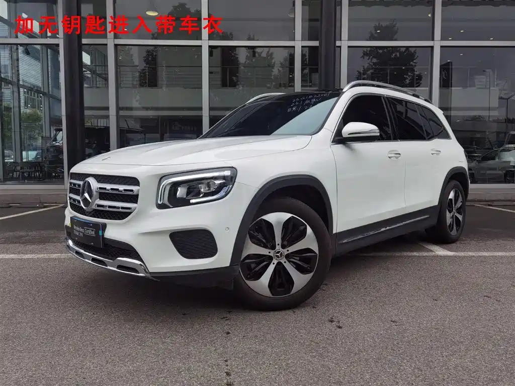 Mercedes-Benz GLB 2023 — фото 1