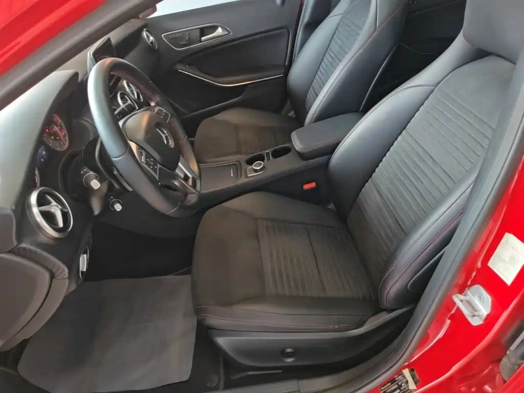 Mercedes-Benz A-Class 2015 — фото 15