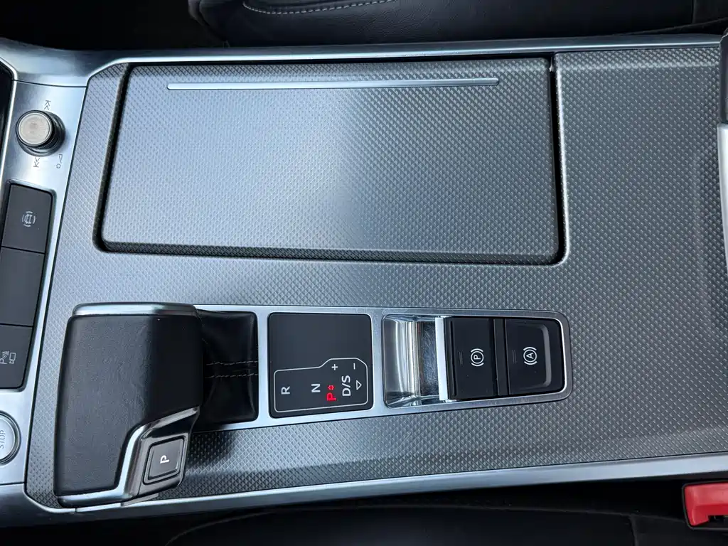 Audi A6L 2020 — фото 21