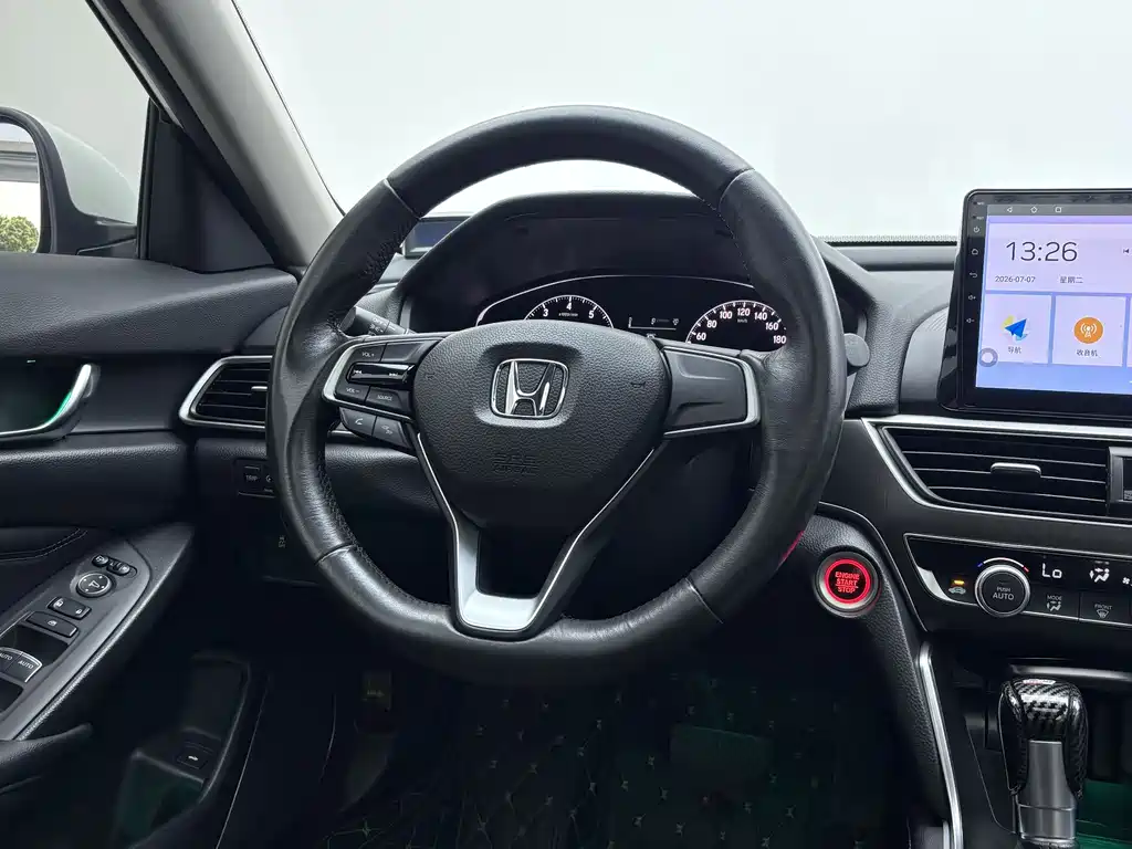 Honda Accord 2021 — фото 13