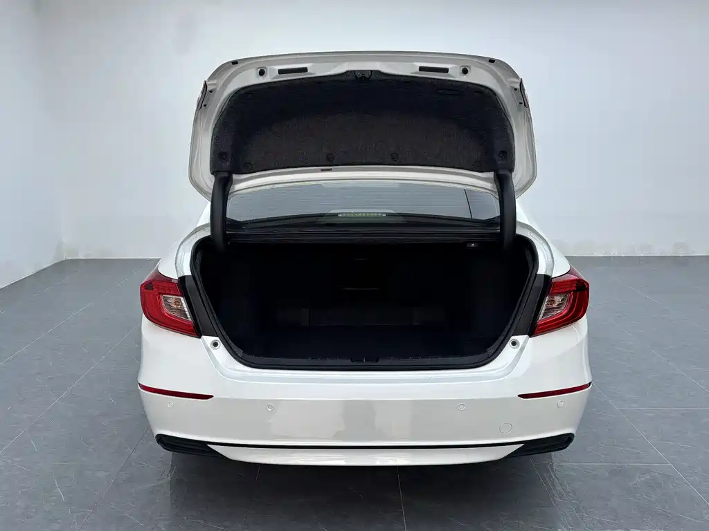 Honda Accord 2021 — фото 18