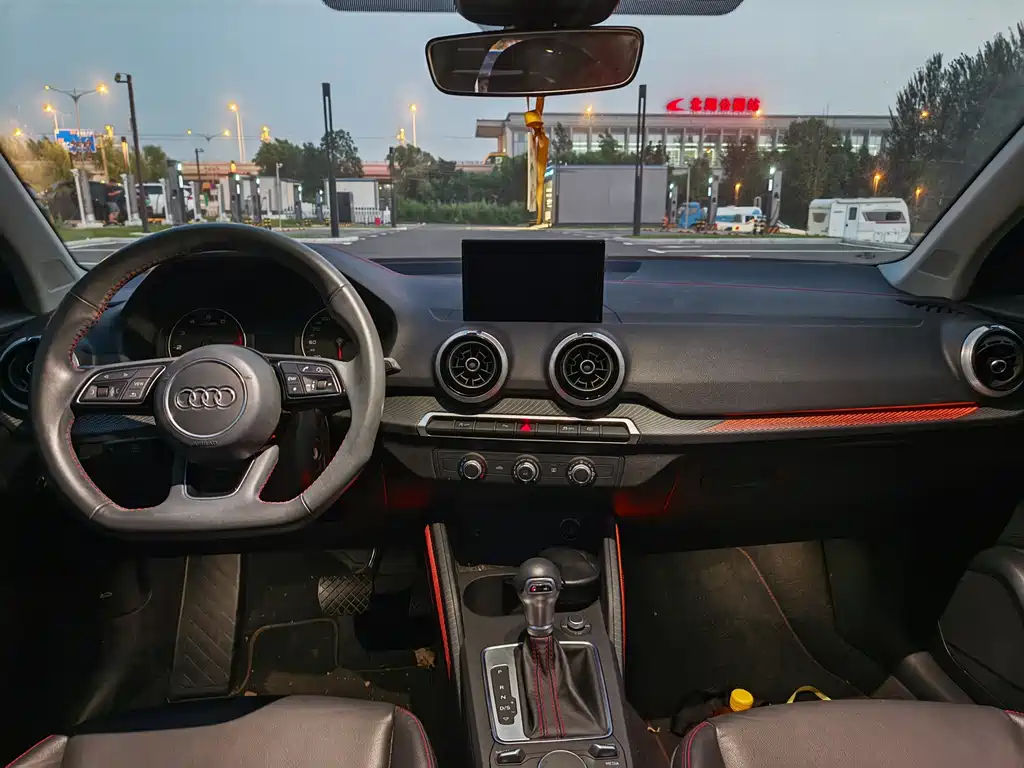 Audi Q2L 2022
