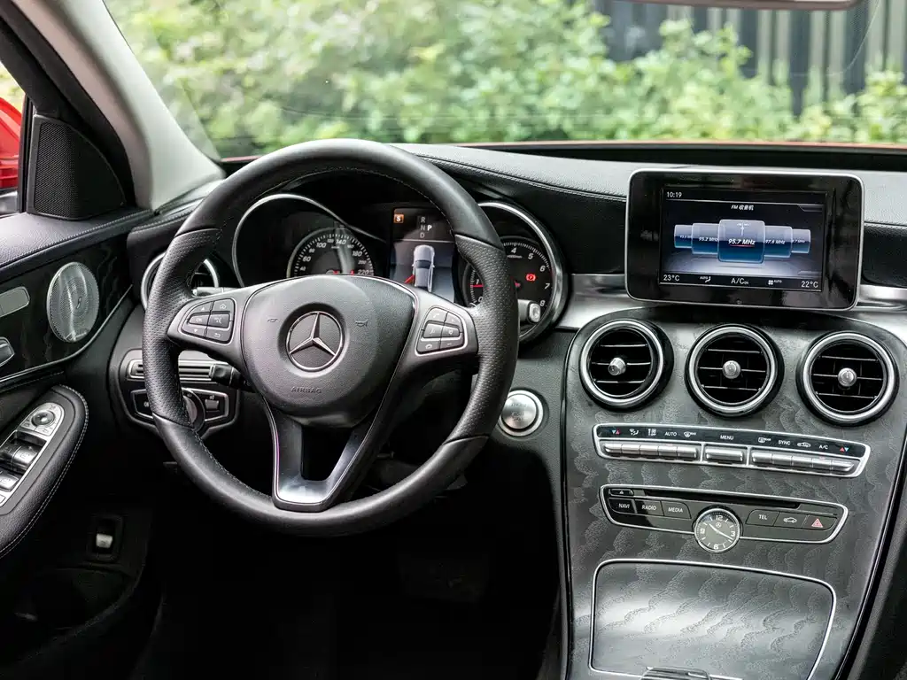 Mercedes-Benz C-Class 2018 — фото 7
