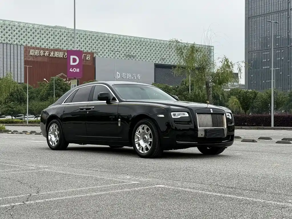 Rolls-Royce Ghost 2011 — фото 3