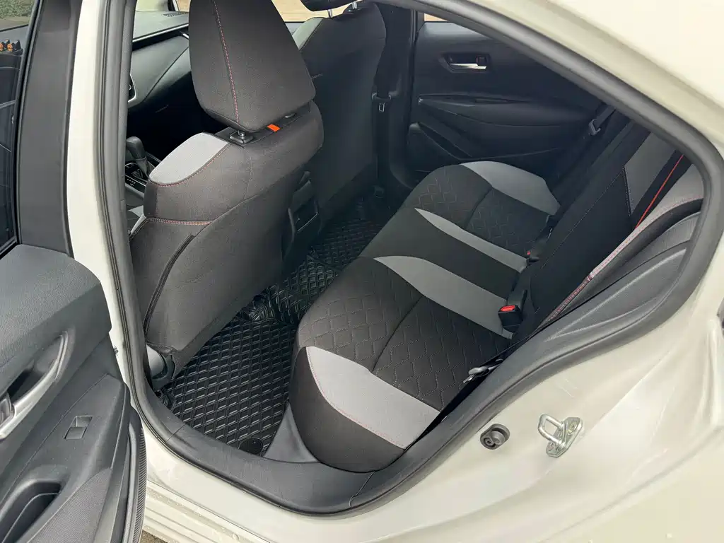 Toyota Corolla 2021 — фото 10