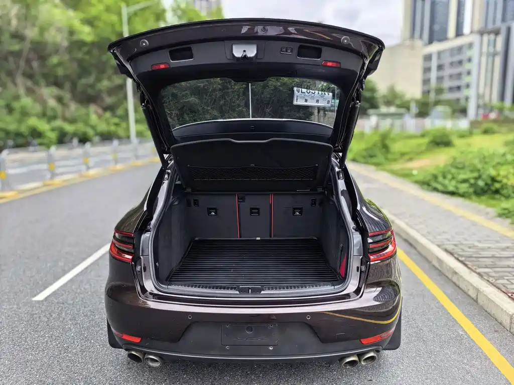 Porsche Macan 2018 — фото 8