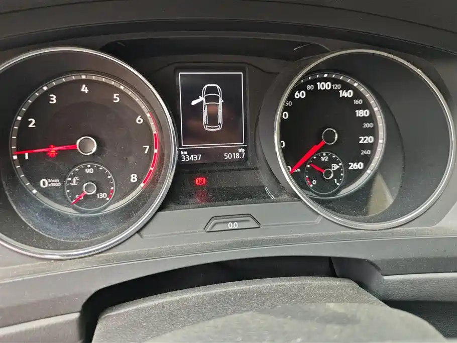 Volkswagen Tiguan L 2018 — фото 14