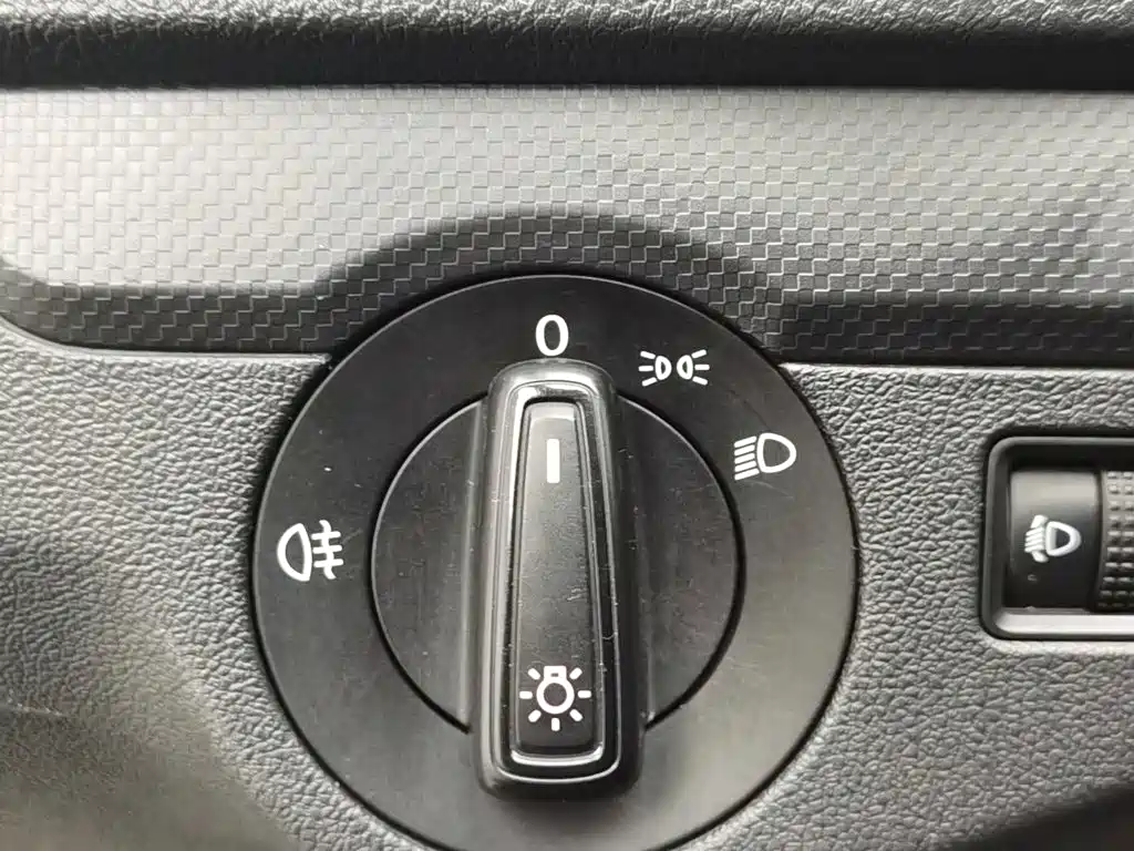 Volkswagen Jetta 2015 — фото 21