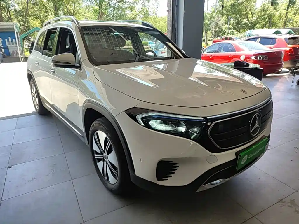Mercedes-Benz EQB 2024