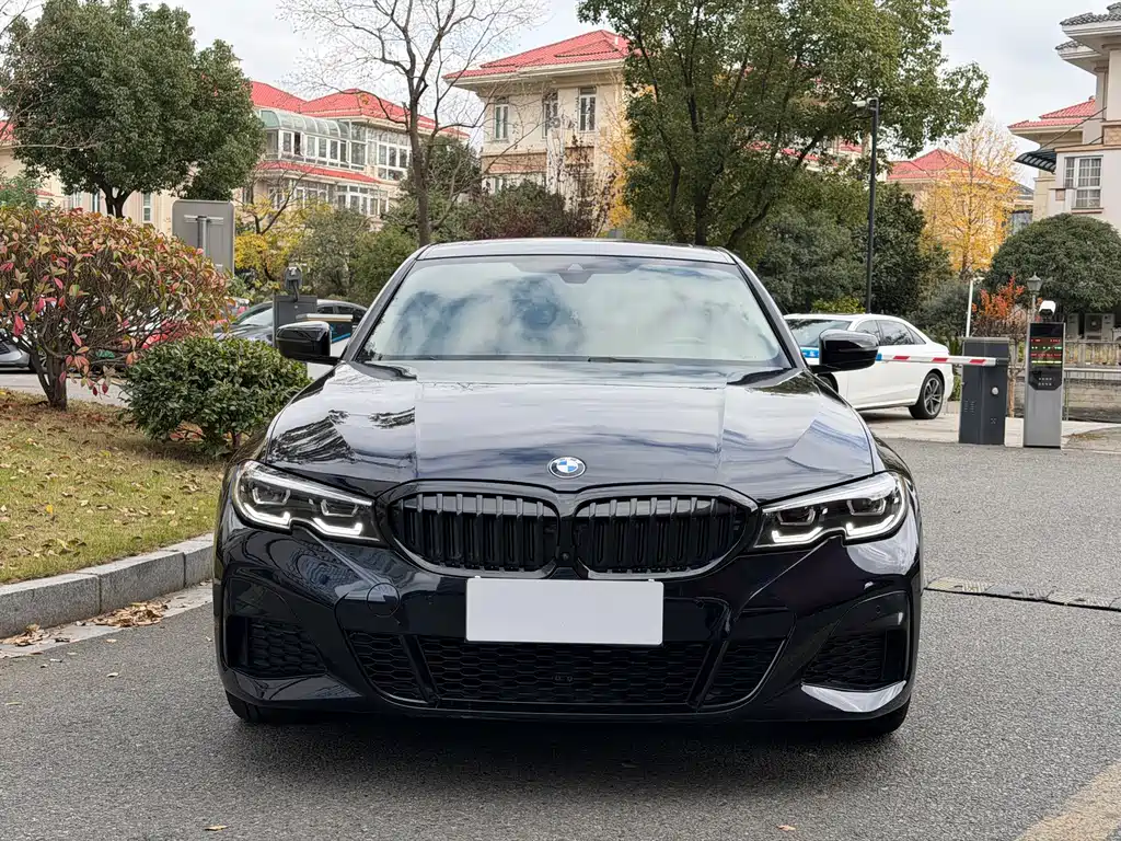 BMW 3 Series 2022
