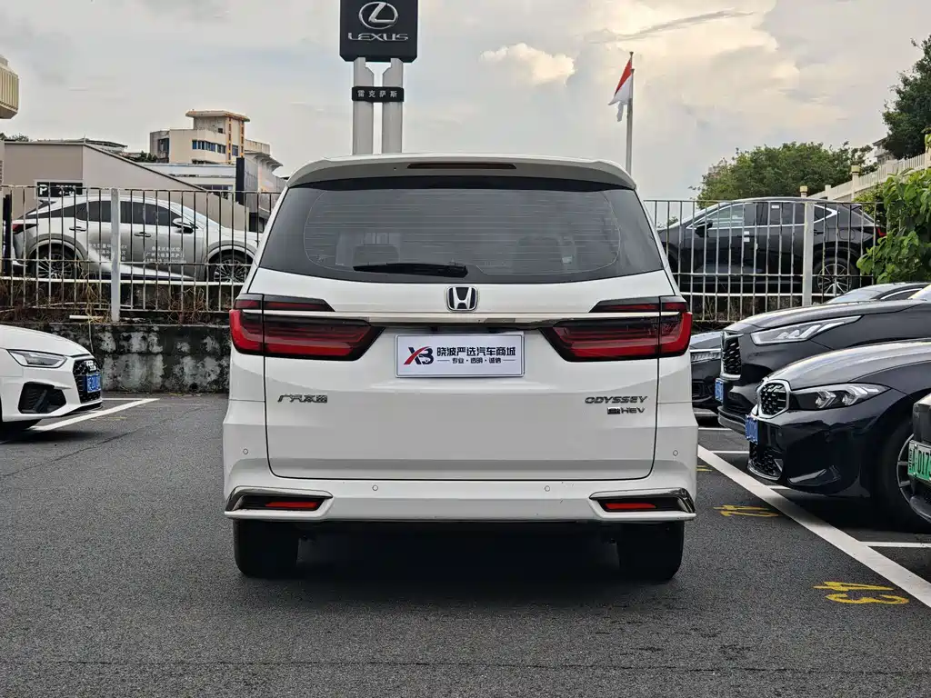Honda Odyssey 2023 — фото 15