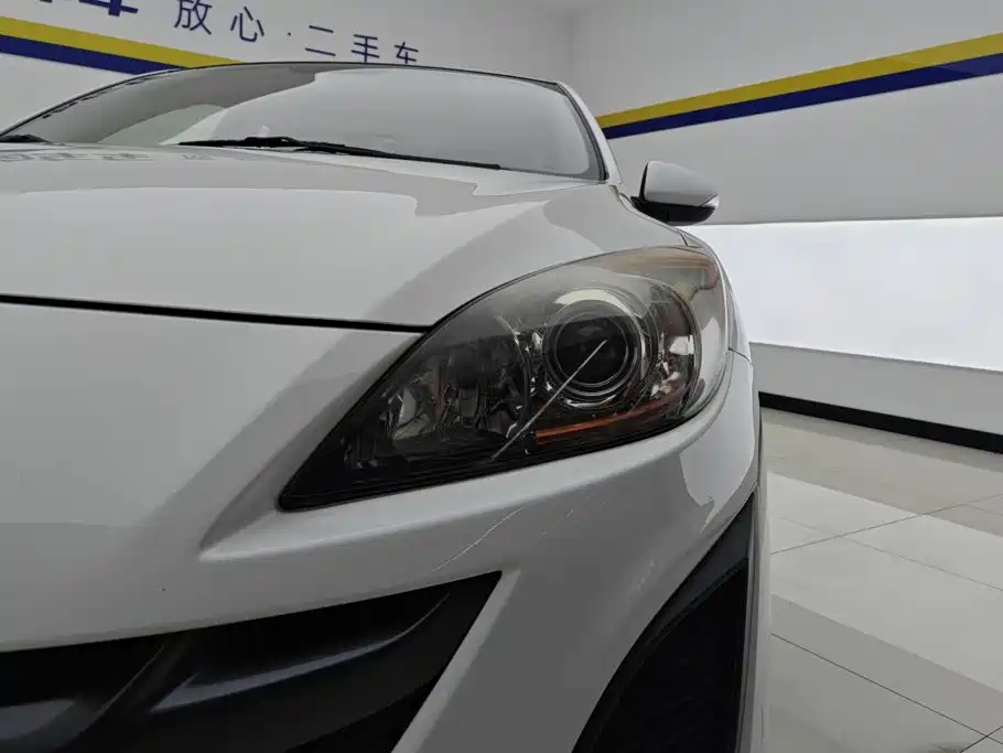 Mazda 3 Xingcheng 2014 — фото 5