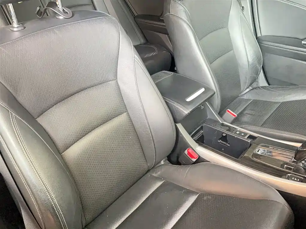 Honda Accord 2016 — фото 10