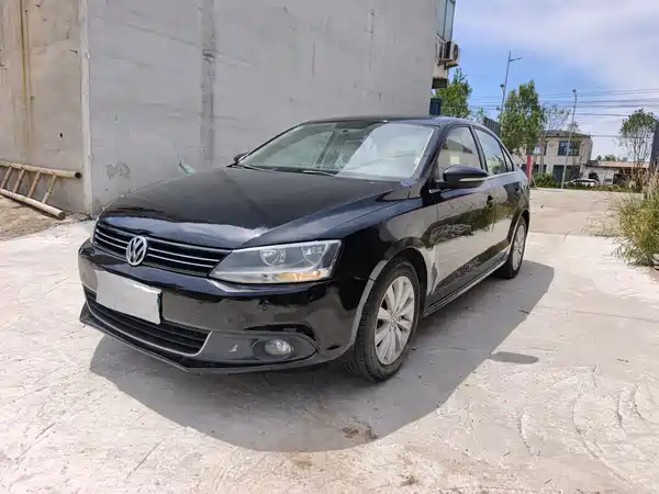 Volkswagen Sagitar 2014