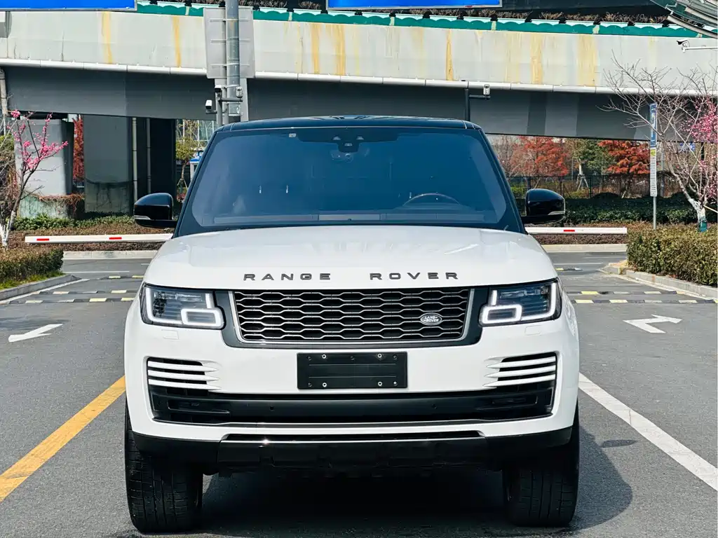 Land Rover Range Rover 2023 — фото 2