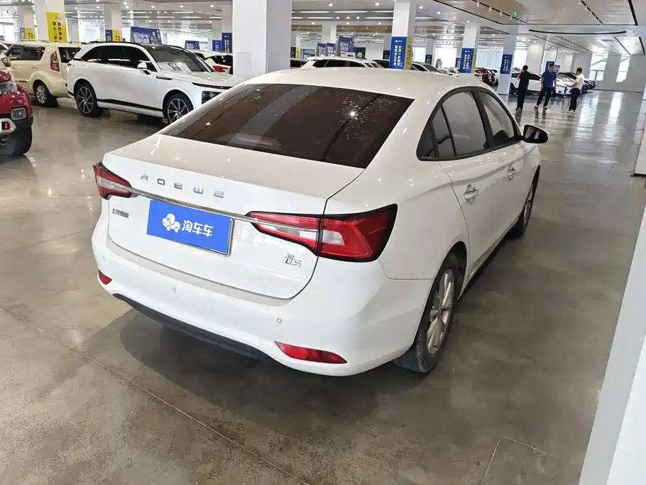 Roewe i5 2018