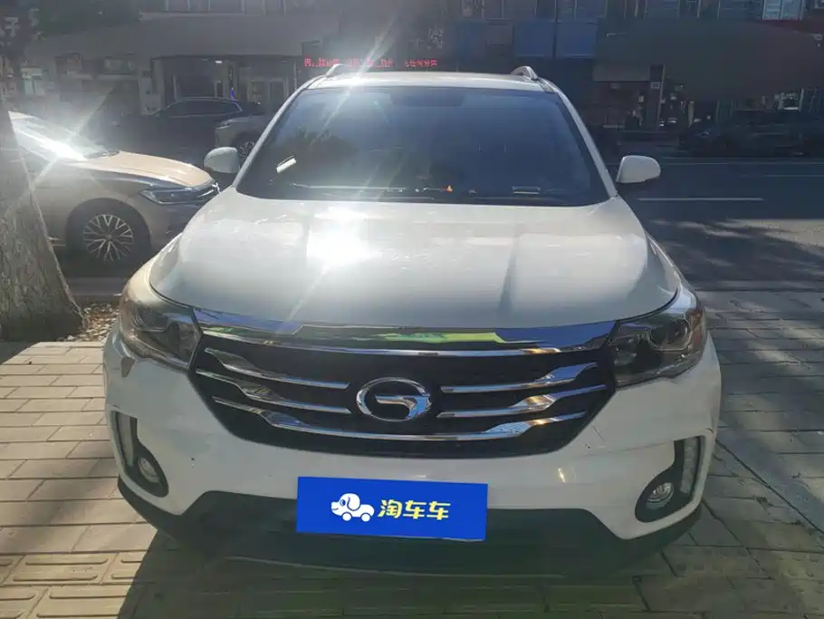 GAC Trumpchi GS4 2017 — фото 2