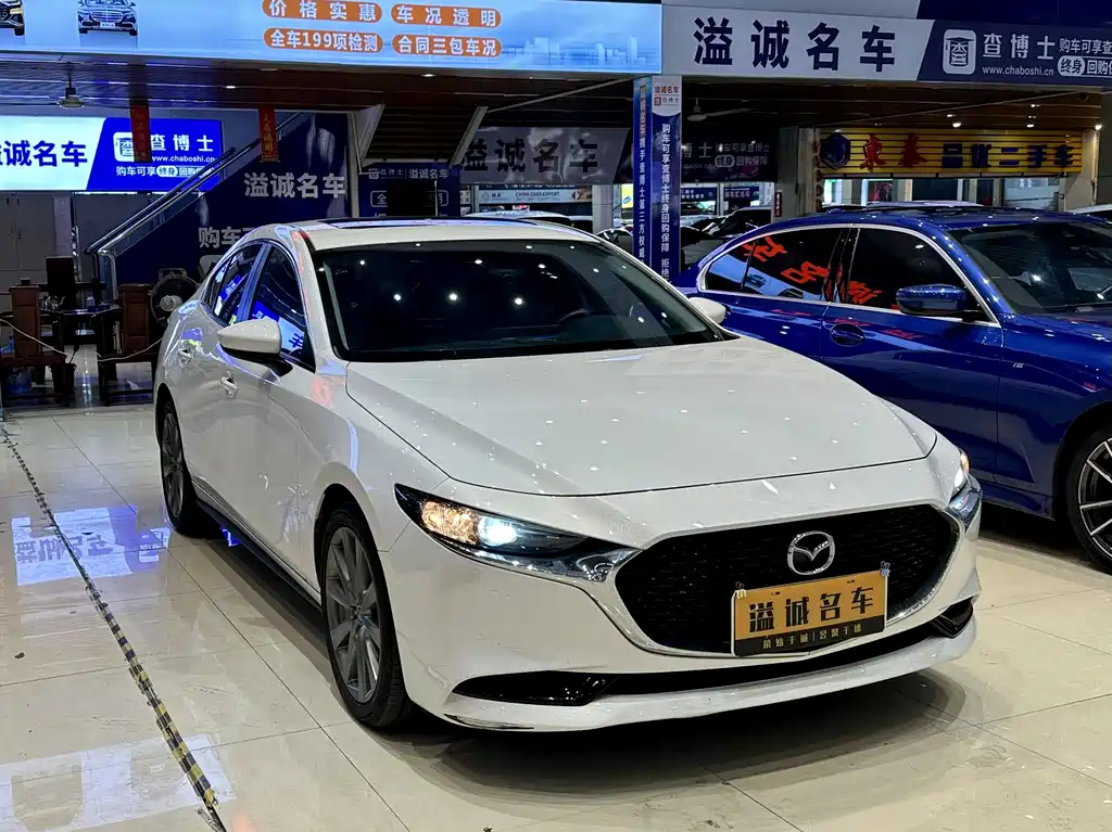Mazda 3 Axela 2022