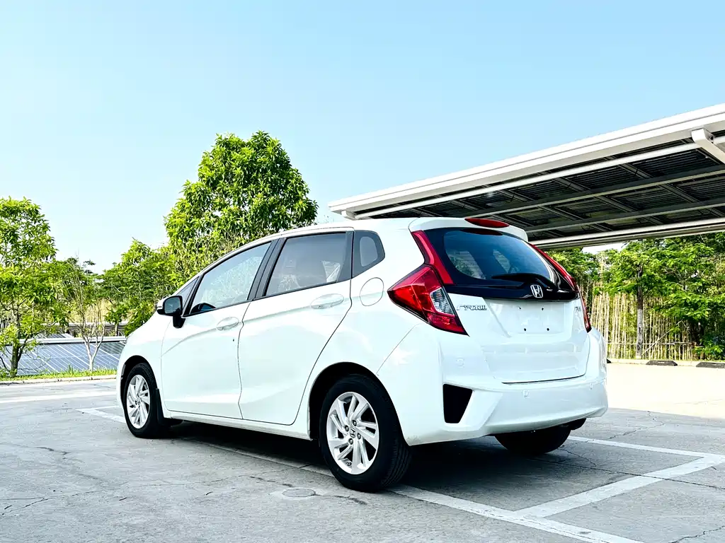 Honda Fit 2016 — фото 4