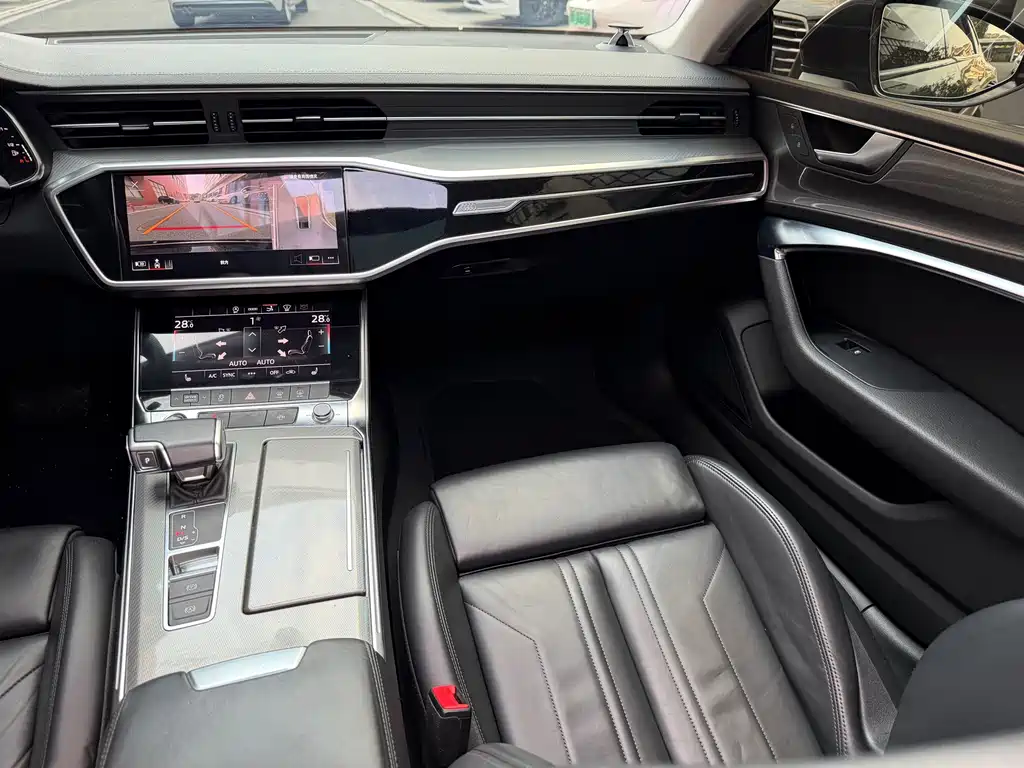 Audi A7 2022 — фото 15
