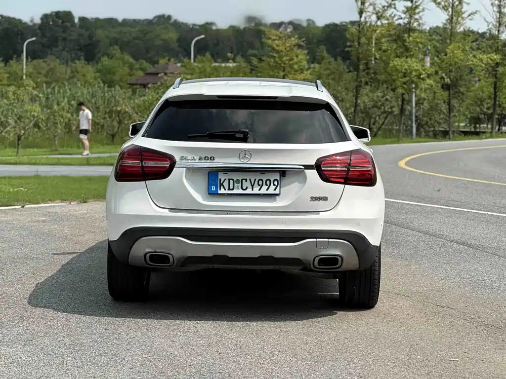 Mercedes-Benz GLA 2018 — фото 20