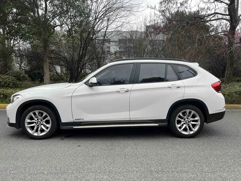 BMW X1 2015 — фото 7