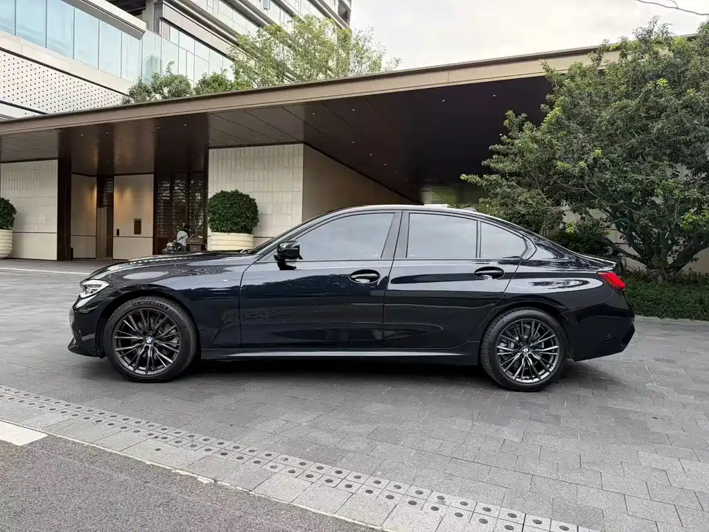 BMW 3 Series 2020