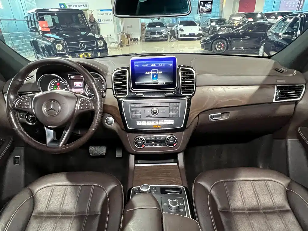 Mercedes-Benz GLE 2017 — фото 21