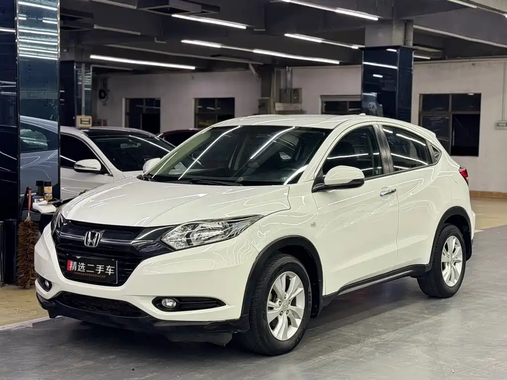 Honda Vezel 2016