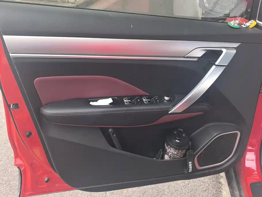 Geely Binyue 2021