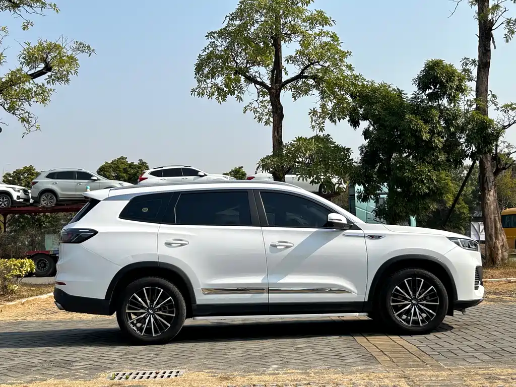 Chery Tiggo 8 PLUS 2022 — фото 17