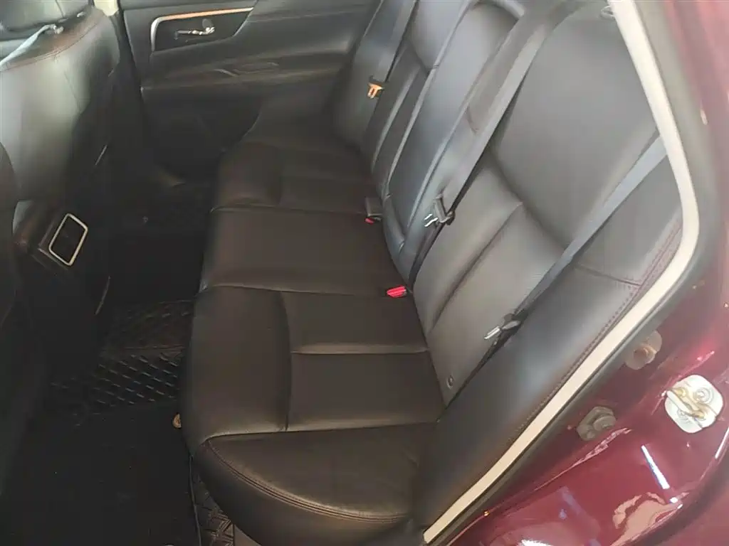 Nissan Teana 2018 — фото 17