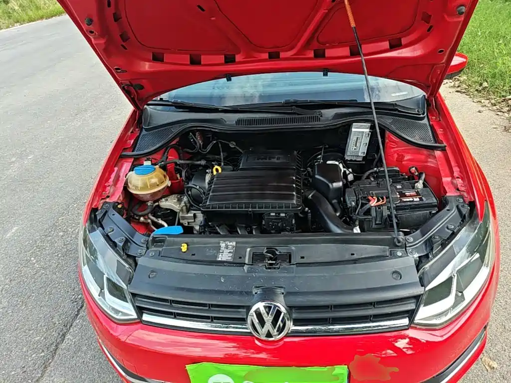 Volkswagen Polo 2015 — фото 20