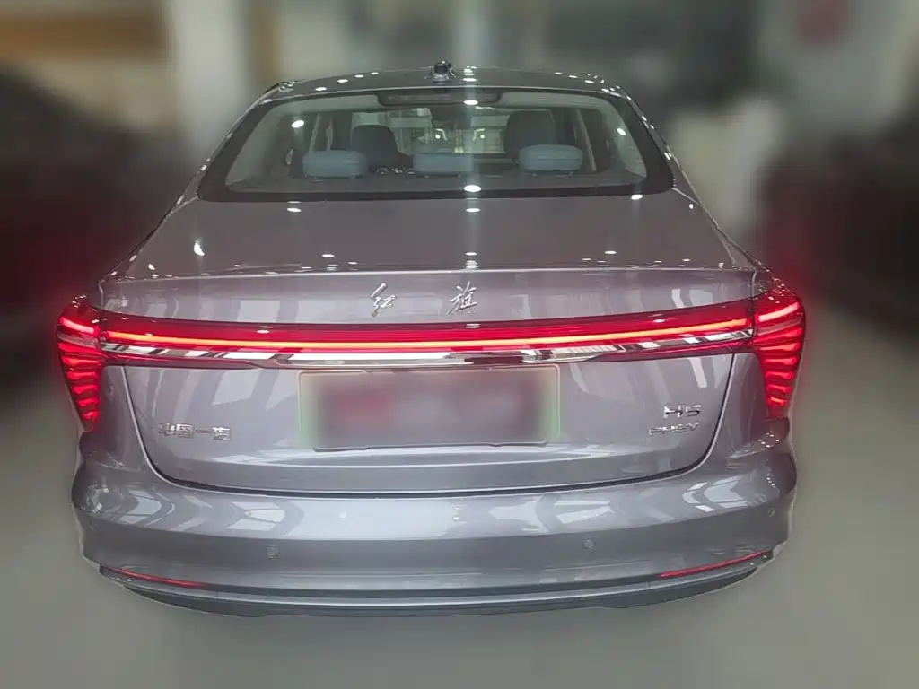 Hongqi H5 PHEV 2025 — фото 10