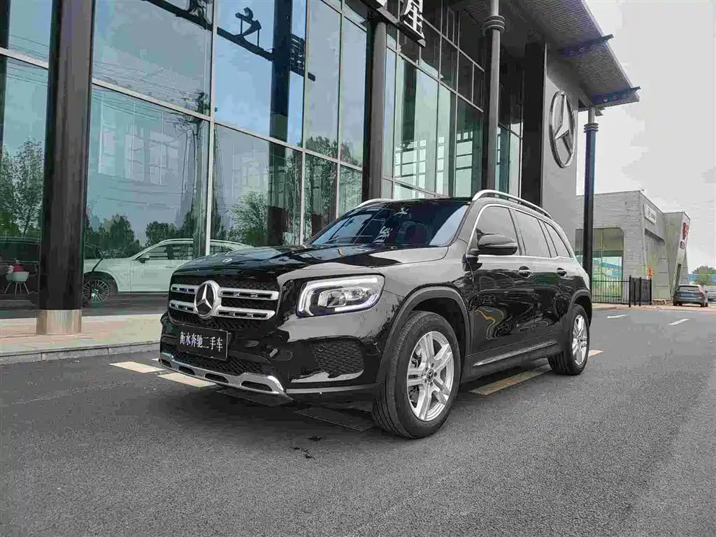 Mercedes-Benz GLB 2022 — фото 1