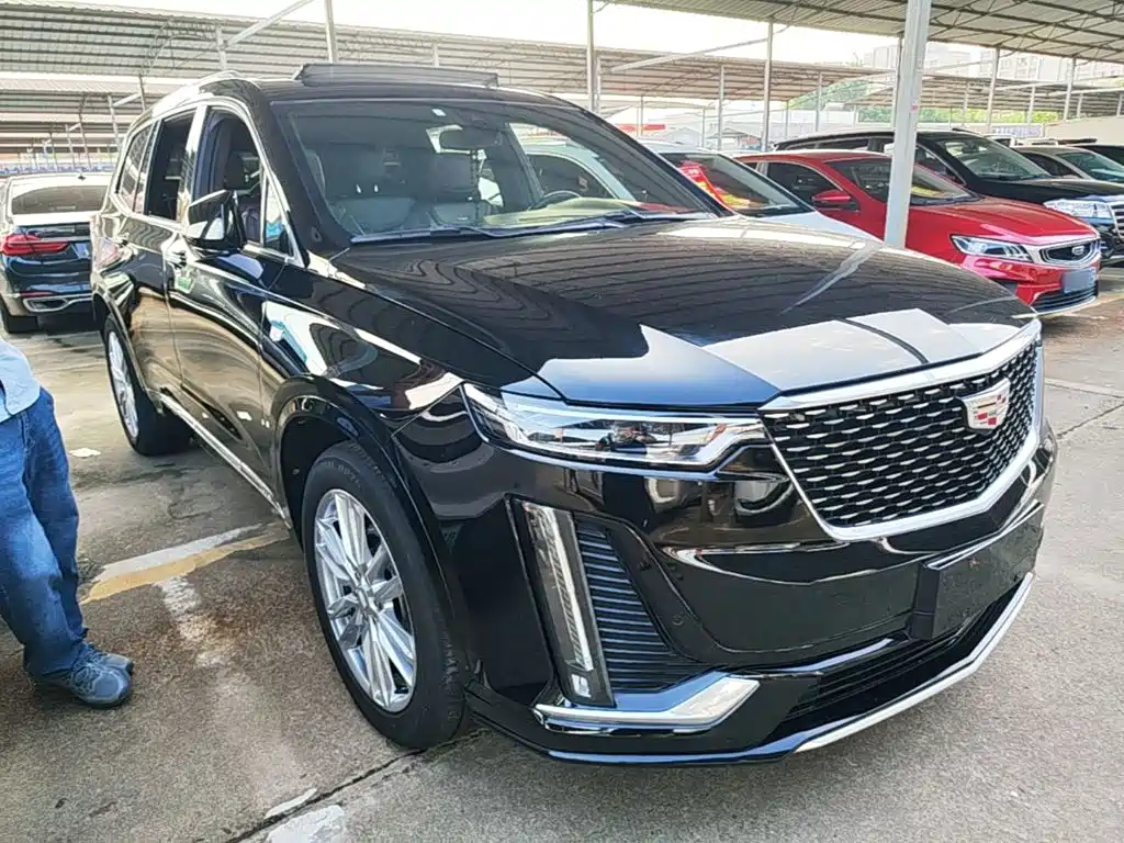 Cadillac XT6 2021 — фото 4