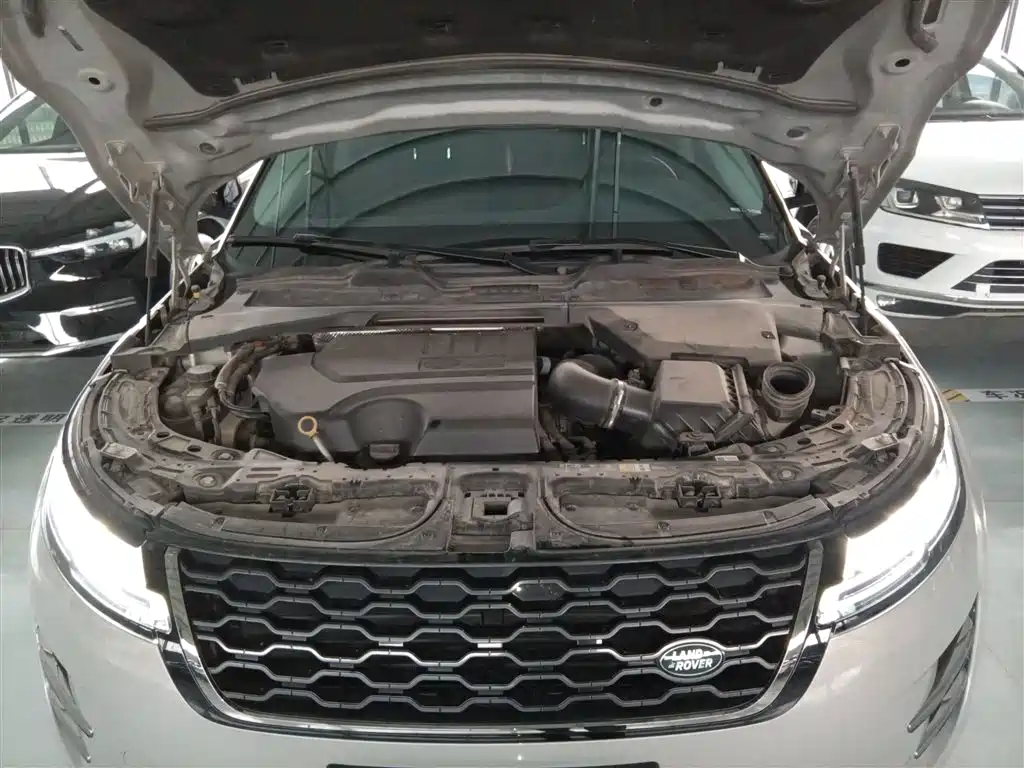 Land Rover Evoque 2022 — фото 16
