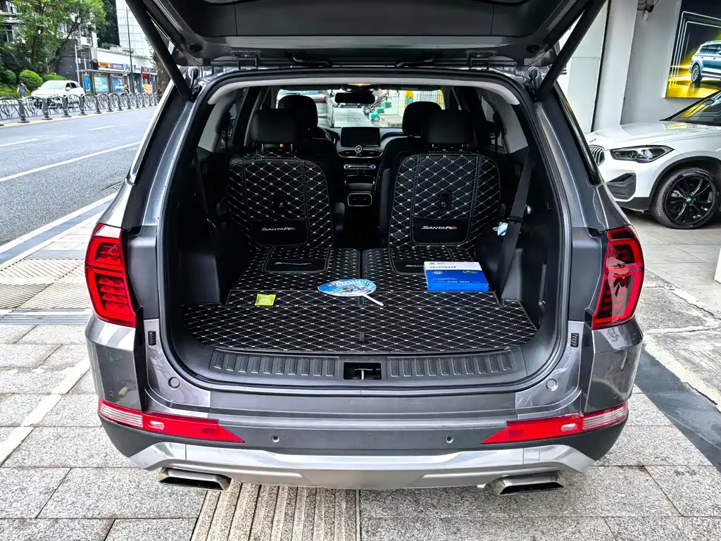 Hyundai Santa Fe 2019 — фото 18