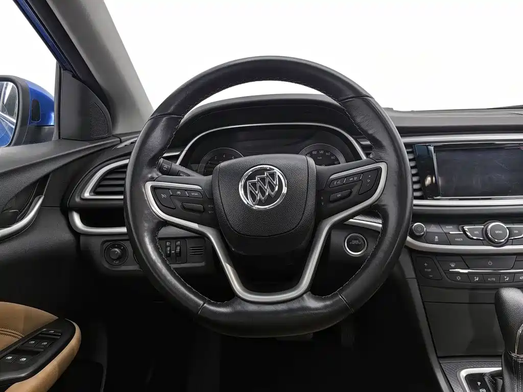 Buick Excelle 2018 — фото 11