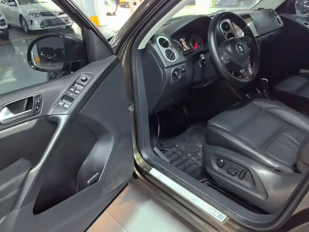 Volkswagen Tiguan 2015 — фото 16
